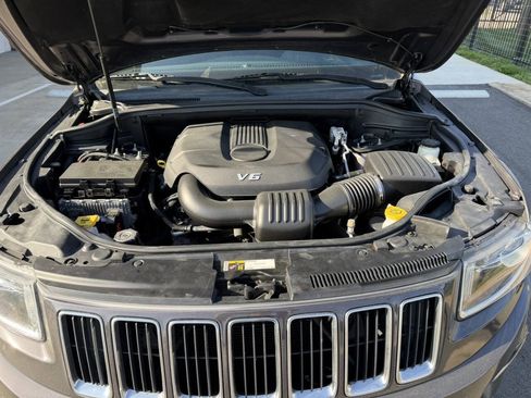 Used 2015 Jeep Grand Cherokee Laredo w/ Quick Order Package 23E RWD image 32