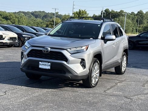 Used 2025 Toyota RAV4 XLE Premium w/ Weather Package AWD/4WD image 14