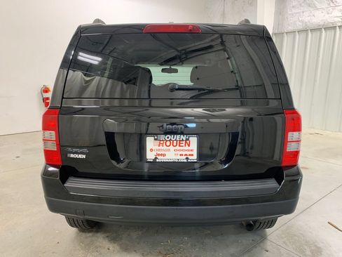 Used 2016 Jeep Patriot Sport w/ Power Value Group AWD/4WD image 7