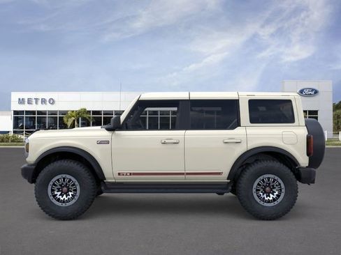 New 2026 Ford Bronco Outer Banks w/ Sasquatch Package AWD/4WD image 3
