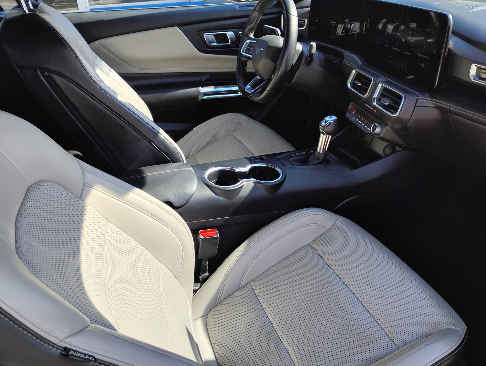 Used 2024 Ford Mustang Premium RWD image 19