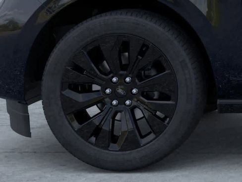 New 2025 Ford Expedition Platinum w/ Stealth Appearance Package image 19