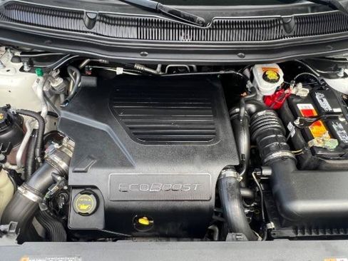 Used 2018 Ford Explorer Platinum AWD/4WD image 15