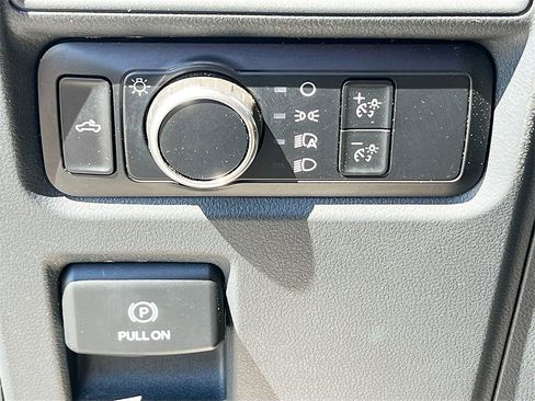 Used 2024 Ford F150 XL image 10