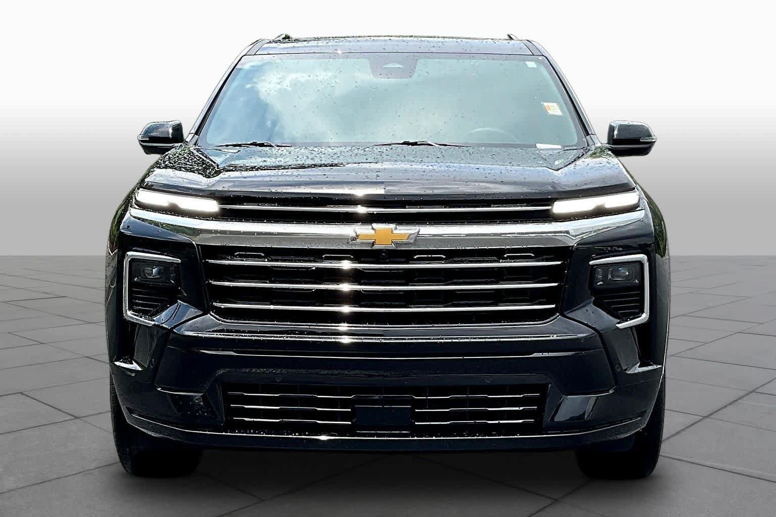 Used 2025 Chevrolet Traverse High Country w/ LPO, Floor Liner Package FWD image 8