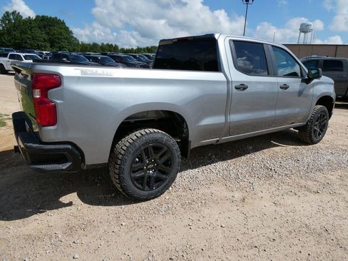 New 2026 Chevrolet Silverado 1500 Custom Trail Boss w/ Dark Appearance Package AWD/4WD image 4
