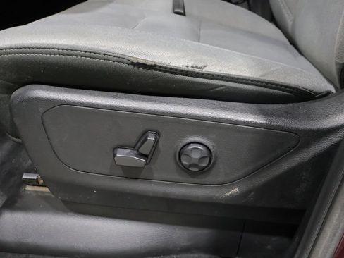 Used 2019 RAM 1500 Big Horn AWD/4WD image 12