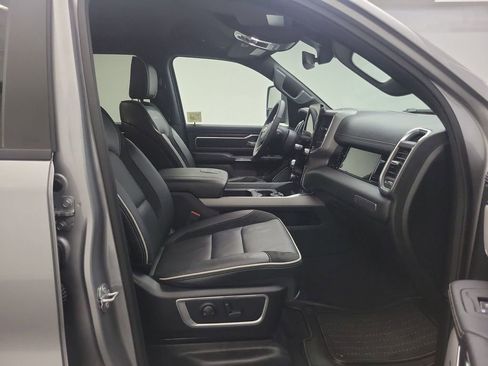 Used 2025 RAM 1500 Laramie image 24