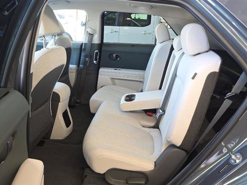 Used 2025 Hyundai Ioniq 5 Limited RWD image 9
