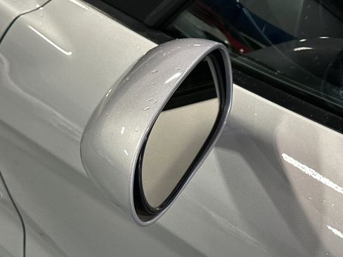 Used 2005 Chevrolet Corvette w/ Preferred Equipment Group image 48