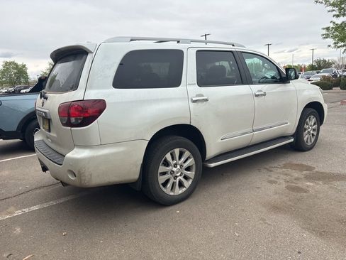 Used 2021 Toyota Sequoia Platinum image 3