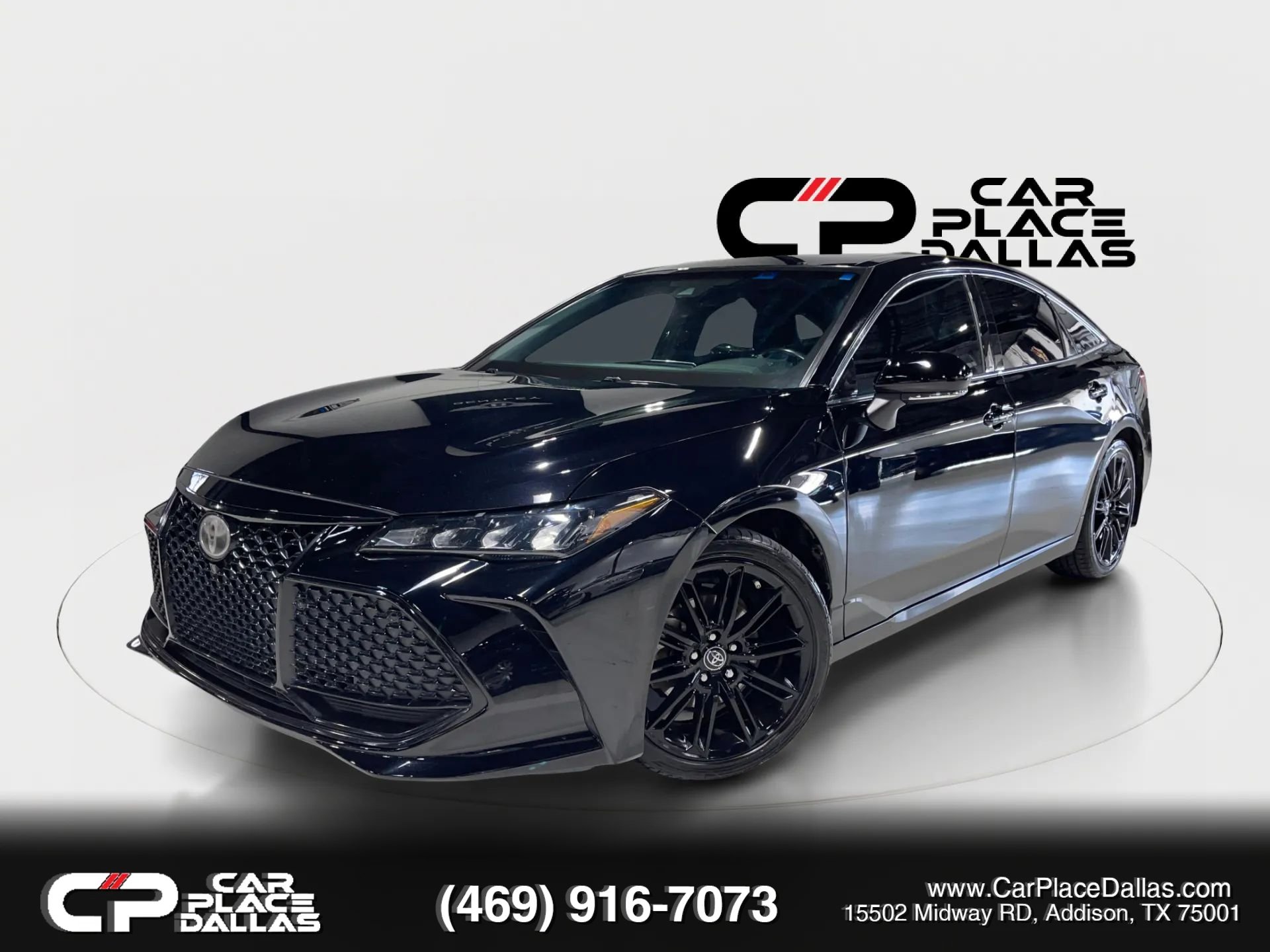 Used 2019 Toyota Avalon XSE FWD image 2