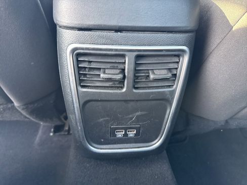 Used 2023 Dodge Charger SXT image 11