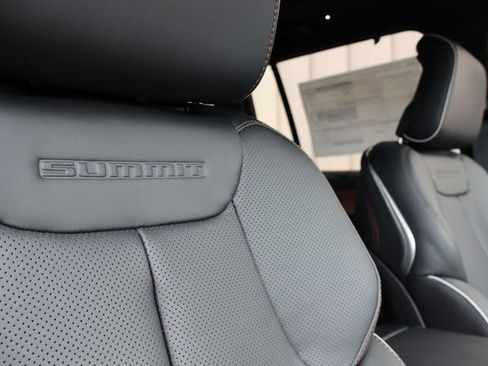 New 2025 Jeep Grand Cherokee Summit image 53