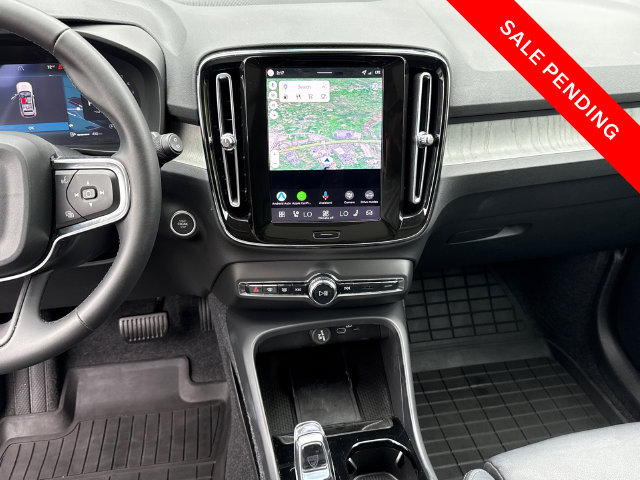Used 2026 Volvo XC40 B5 Plus AWD/4WD image 21