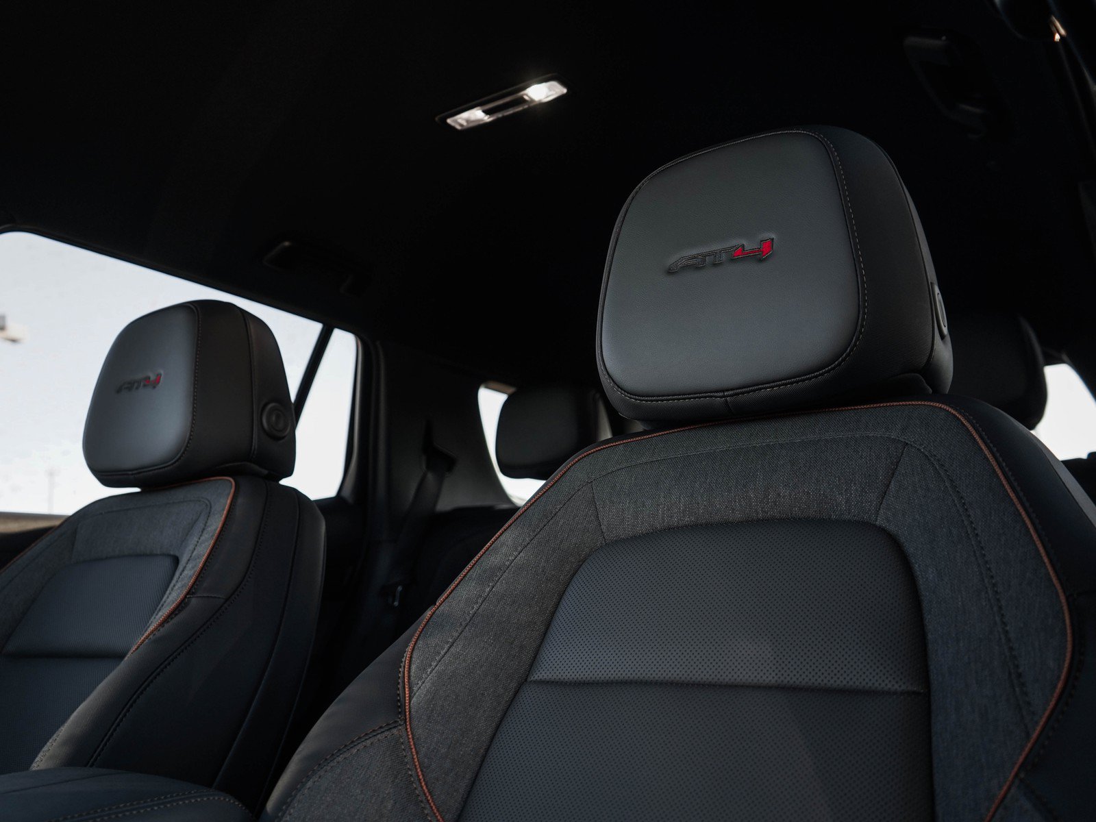 New 2027 GMC Terrain AT4 w/ Convenience Package III AWD/4WD image 20