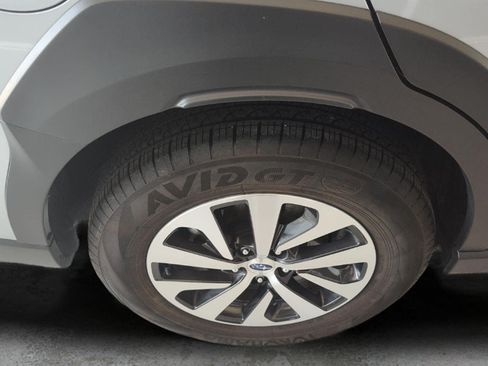 Used 2025 Subaru Outback Premium AWD/4WD image 25