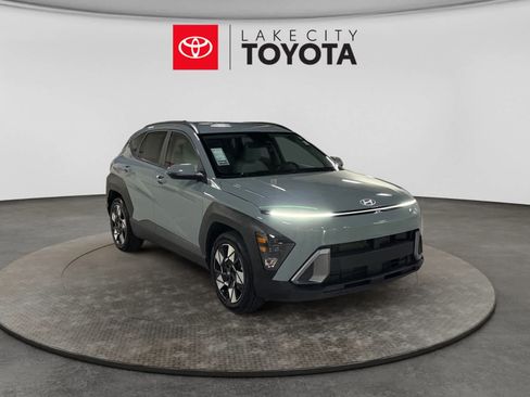 Used 2025 Hyundai Kona SEL FWD image 13