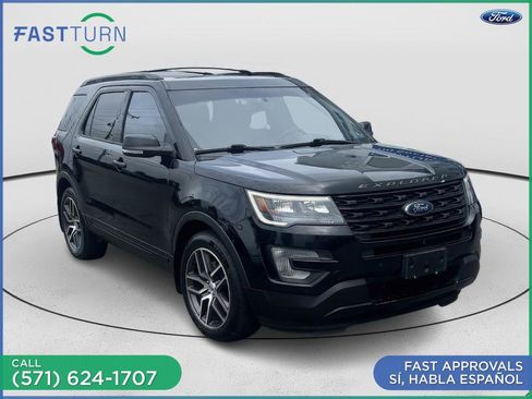 Used 2017 Ford Explorer Sport w/ Equipment Group 401A AWD/4WD image 4