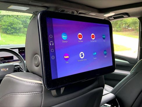 Certified 2025 Cadillac Escalade Sport Platinum AWD/4WD image 34