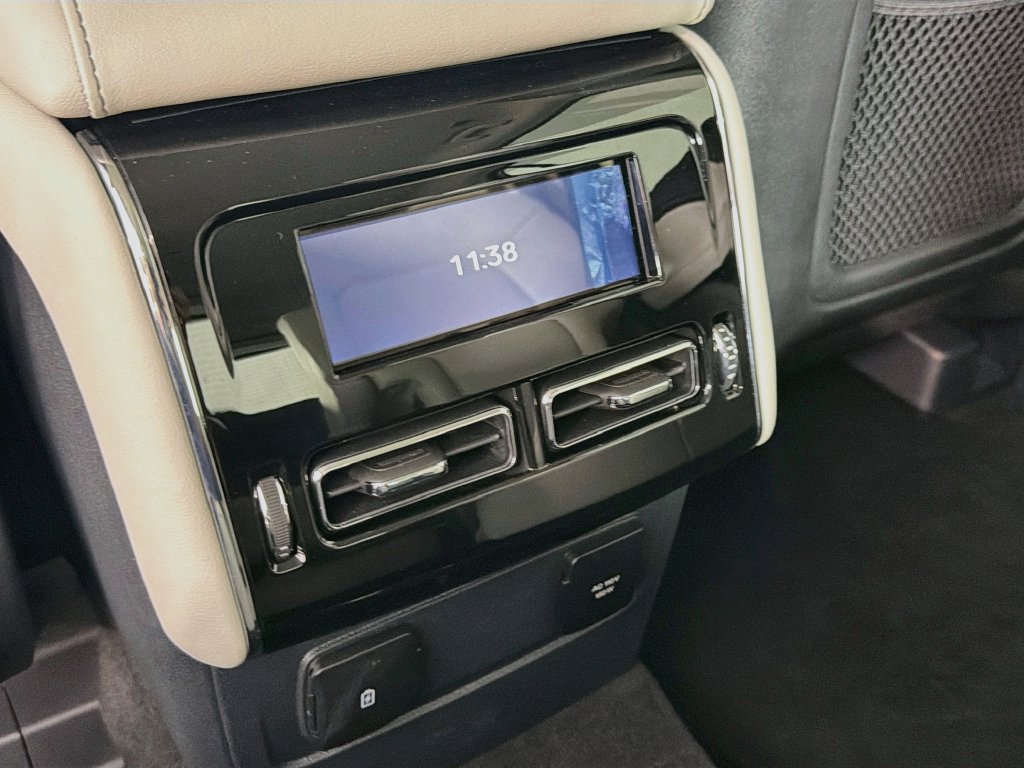 Used 2026 Lincoln Aviator 2WD image 26