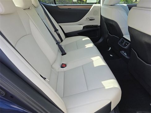 New 2025 Lexus ES 350 w/ Premium Package image 13