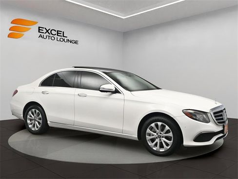 Used 2018 Mercedes-Benz E 300 4MATIC image 7