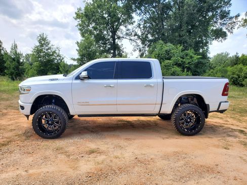Used 2020 RAM 1500 Limited AWD/4WD image 16