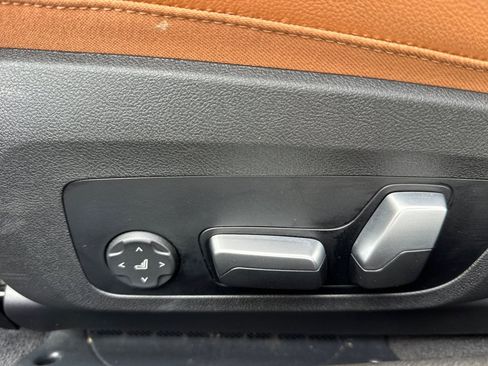 Used 2023 BMW 430i Convertible w/ Premium Package image 15