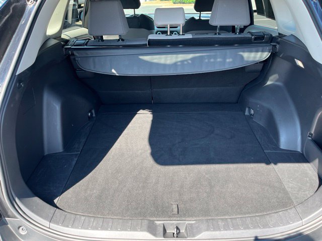Used 2025 Toyota RAV4 XLE AWD/4WD image 11
