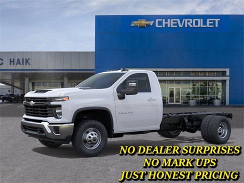 New 2026 Chevrolet Silverado 3500 W/T w/ WT Convenience Package image 2