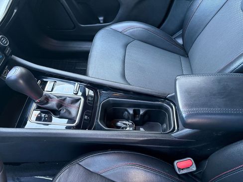 Used 2025 Jeep Compass Trailhawk image 41