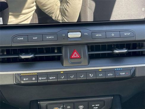New 2025 Kia K4 LXS image 22