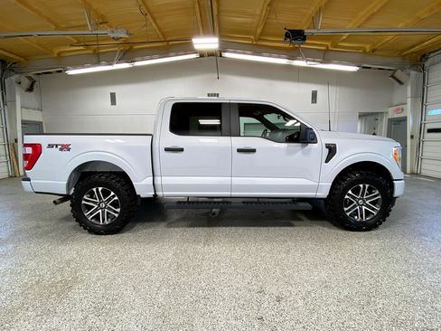 Used 2022 Ford F150 XL w/ STX Appearance Package image 5