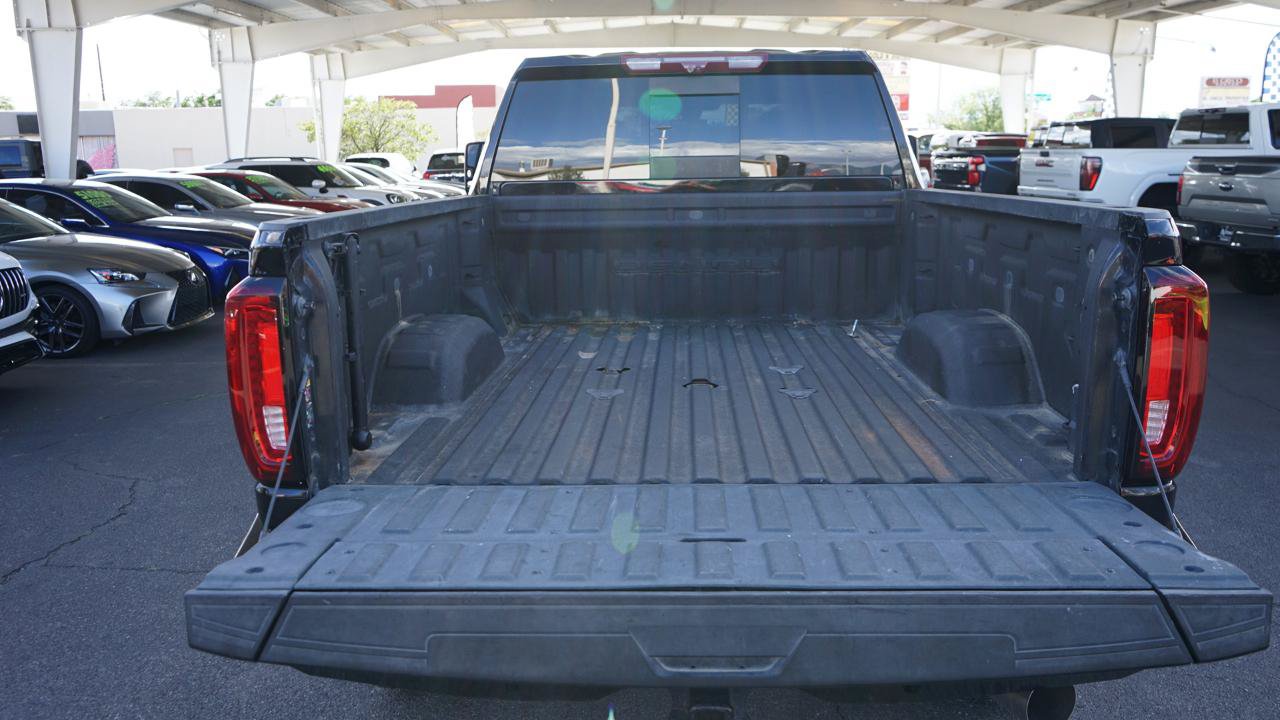 Used 2023 GMC Sierra 2500 Denali w/ Denali Black Diamond Edition AWD/4WD image 29