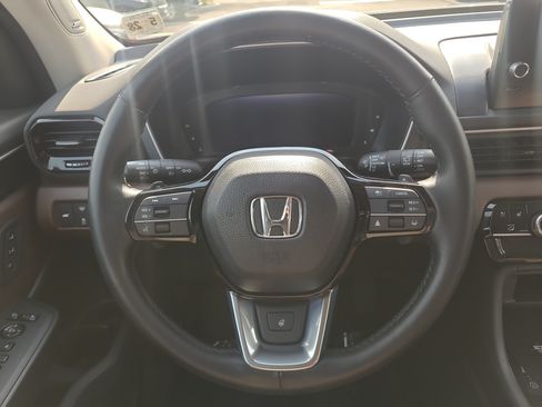 Used 2023 Honda Pilot Elite image 21