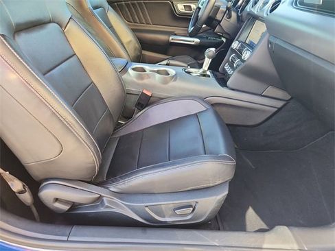 Used 2022 Ford Mustang Premium image 25