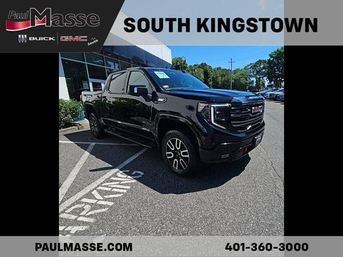 Used 2023 GMC Sierra 1500 AT4 w/ Technology Package AWD/4WD image 3