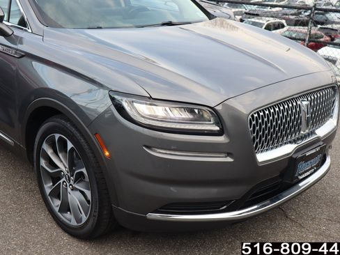 Used 2022 Lincoln Nautilus Reserve image 4