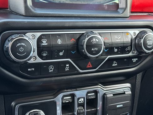 Used 2021 Jeep Wrangler Unlimited Rubicon image 20