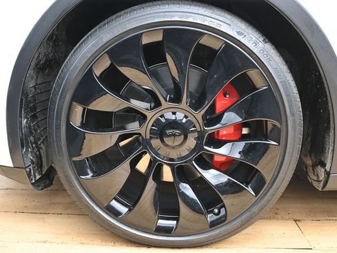 Used 2022 Tesla Model Y Performance AWD/4WD image 8