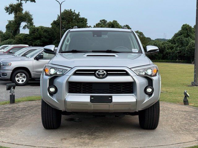 Used 2024 Toyota 4Runner TRD Off-Road Premium AWD/4WD image 2