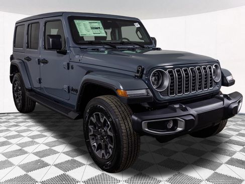 New 2026 Jeep Wrangler Unlimited Sahara AWD/4WD image 11