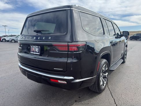 Used 2023 Jeep Wagoneer Series III w/ Convenience Group I image 5