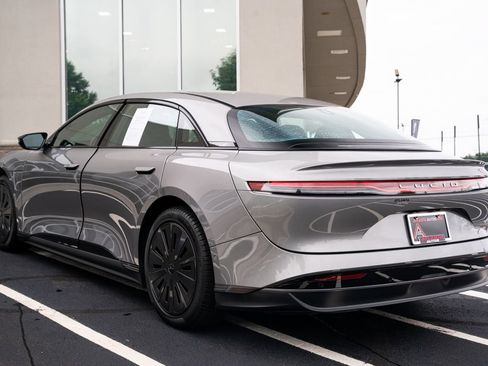 Used 2024 Lucid Air Pure RWD image 19