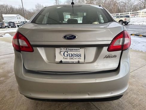 Used 2013 Ford Fiesta S image 8