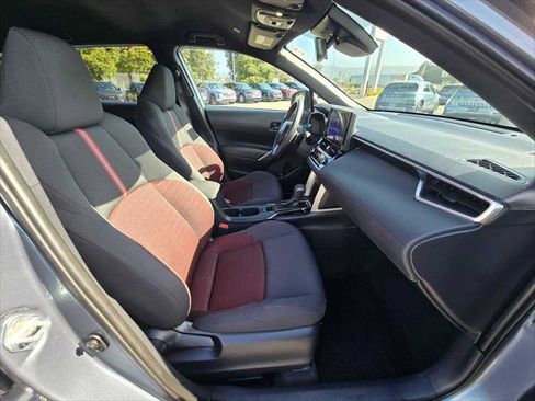 Used 2024 Toyota Corolla Cross AWD Hybrid image 11
