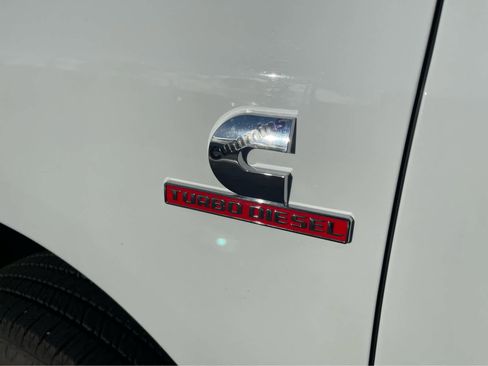 Used 2024 RAM 2500 Tradesman w/ Chrome Appearance Group image 10