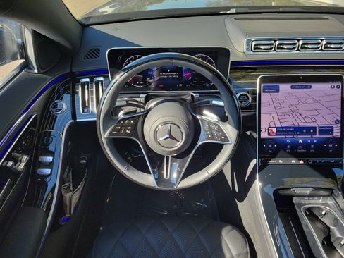 Certified 2025 Mercedes-Benz S 580 4MATIC Sedan image 19