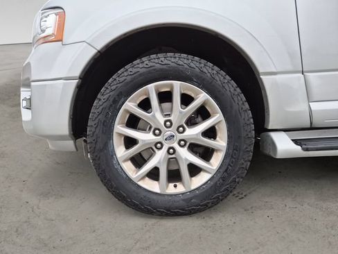 Used 2016 Ford Expedition Limited AWD/4WD image 9